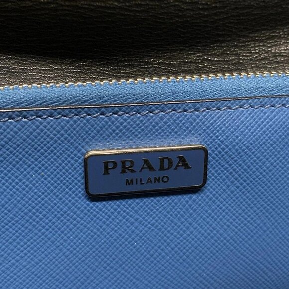 Auth PRADA - Blue Saffiano Leather Handbag - Picture 8 of 16